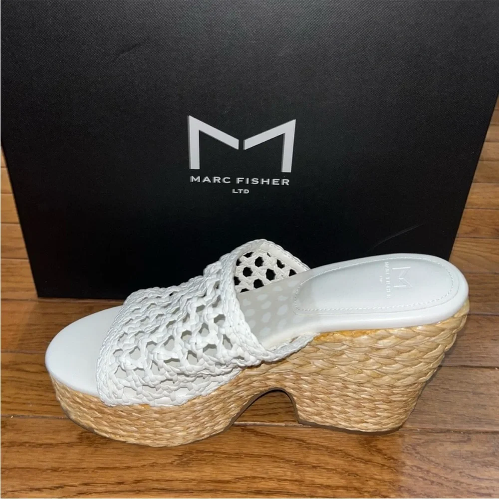 Marc Fisher LTD Hollis Platform Wedge Sandals Ivory & Tan Women’s Size 10